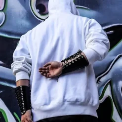 2 stk. Armbeskyttere til mænd Steampunk Armor Armbånd PU Læder Manchetter til kostume Black