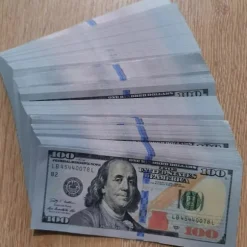 150 stk. dobbeltsidet rekvisit penge dollars replika sedler multicolor sæt (Fww)