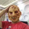 Courte Section Officiel Voksen Kostume, One Size Vinyl Maske - Nightclaws Freddy Kostume