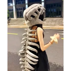 Denne sjove dinosaur-skelet hovedbeklædning passer til voksne og børn og hjælper dig med at skabe et uhyggeligt look. Realistisk: Dette Halloween-kostume har 115cm (Adult Version) | Fyndiq
