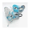 Et sæt blå Halloween-bold diamantbesatte smedejerns-sommerfuglemasker