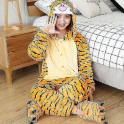 Jumping Tiger Langærmet Onesie Mænd Kvinder Flannel Varm Panda Pyjamas Onepiece Voksen Dyrepyjamas Onesies L (Højde 168-178CM) Jumping Tiger Jumping Tiger L (Height 168-178CM) | Fyndiq