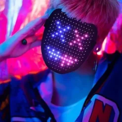 LED Selvlysende Maske med 50 Forudindstillede Mønstre, Skræmmende Skelet Ansigtsændrende Maske til Cosplay, Halloween & Kostumefester Black